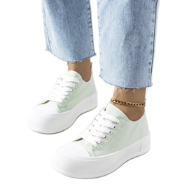 Sneakers verdi sulla piattaforma Louisal verde