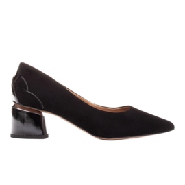 Marco Shoes Décolleté in camoscio nero con motivo floreale