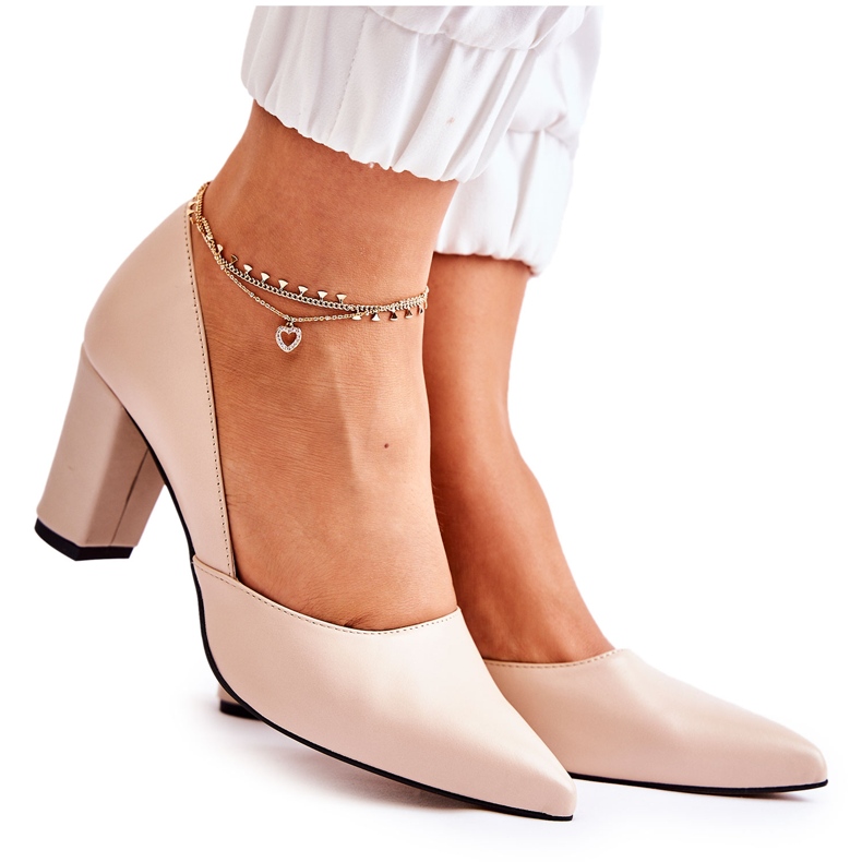PA2 Décolleté In Pelle Alla Moda Su Una Barra Emozione Beige