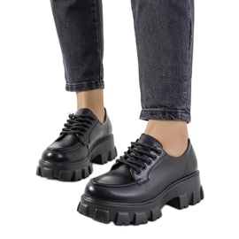 Scarpe nere su suola Massey Trapper nero