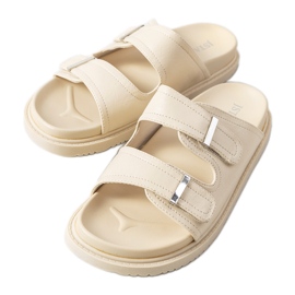 Ciabatte beige sulla piattaforma Boonah