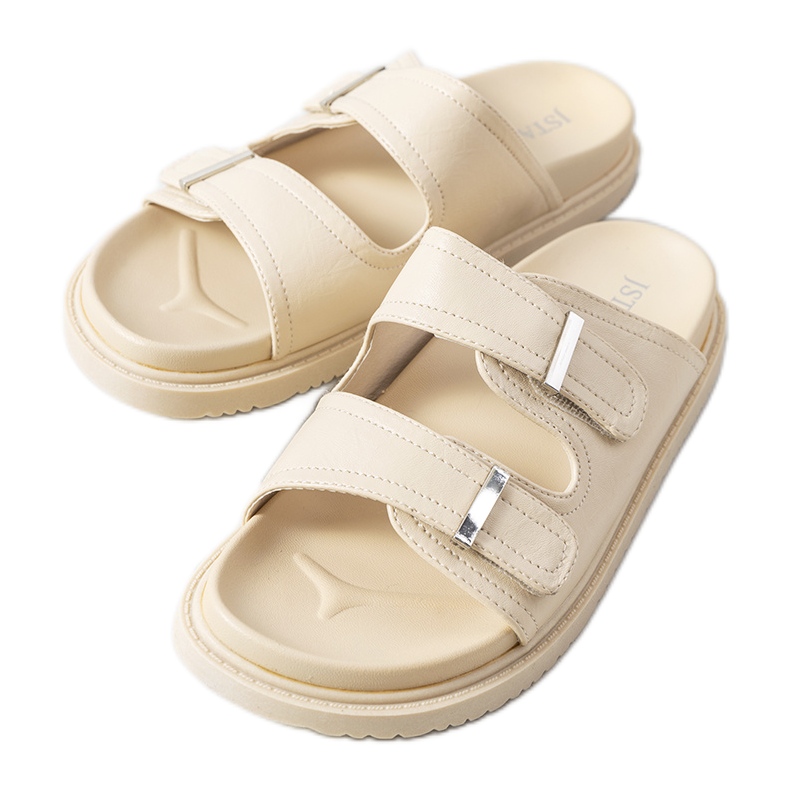 Ciabatte beige sulla piattaforma Boonah