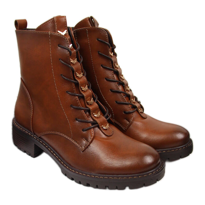Stivali da donna con ornamenti Vinceza cammello marrone