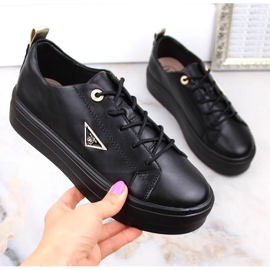 Scarpe da donna in pelle su plateau Filippo nero