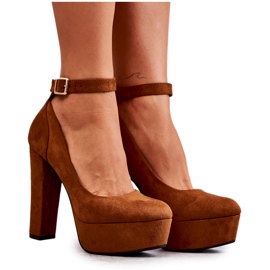 Décolleté In Pelle Scamosciata Sulla Piattaforma Camel Rivia marrone