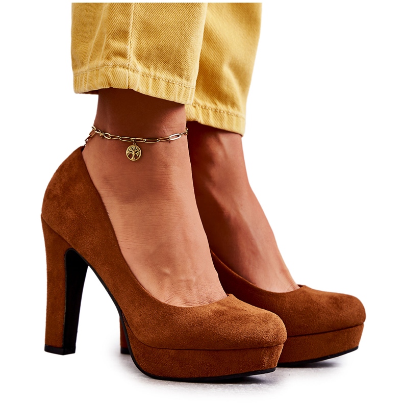 Décolleté Classiche In Pelle Scamosciata Sul Tacco Camel Soro marrone