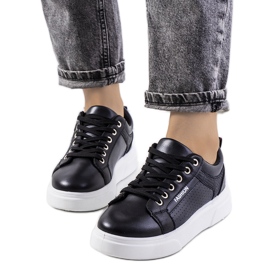 Sneakers nere su una spessa suola Louisiana nero