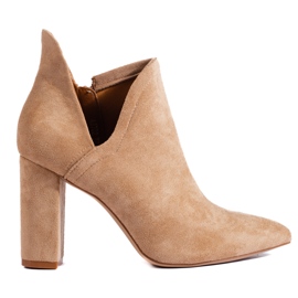 Stivali alti da donna beige Shelovet con cut-out