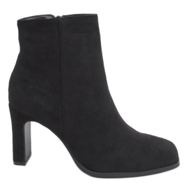 Tacchi alti Madison in camoscio nero