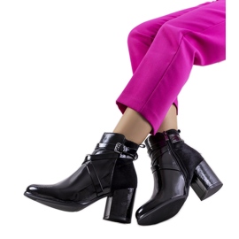 Stivali Mossley in vernice nera nero