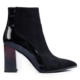 Stivaletti da donna in camoscio nero