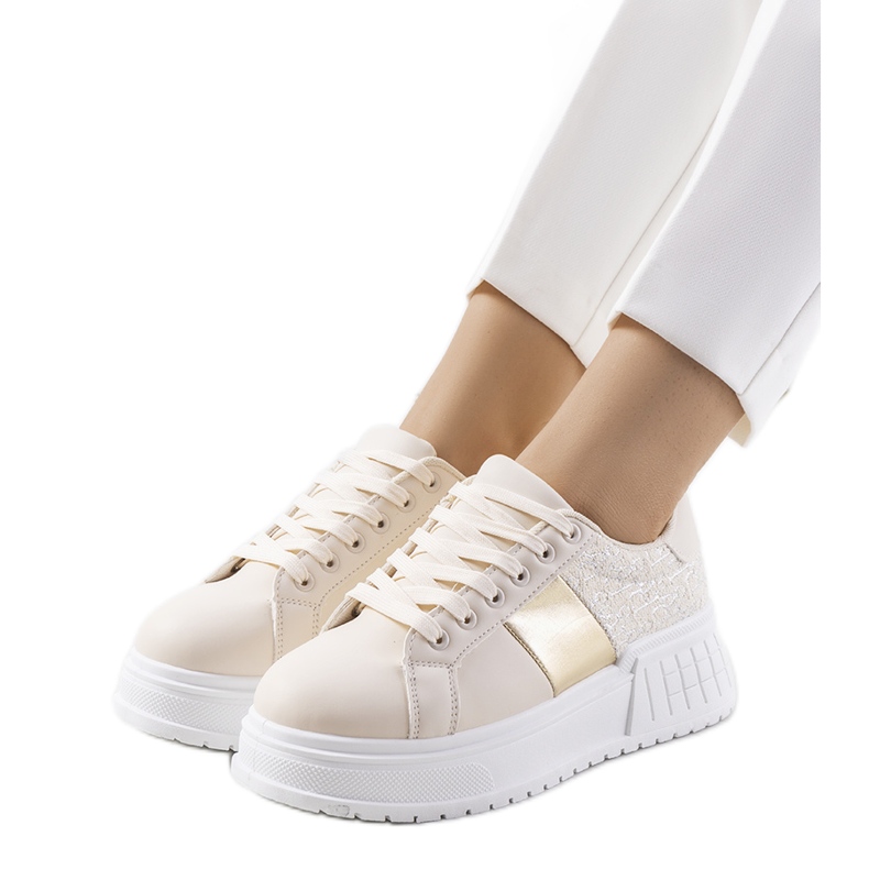 Sneakers beige sulla piattaforma Avenid d'oro