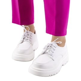 Scarpe oxford bianche di Nunes bianco