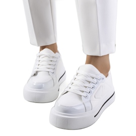 BM Sneakers bianche con suola spessa Scrabster bianca