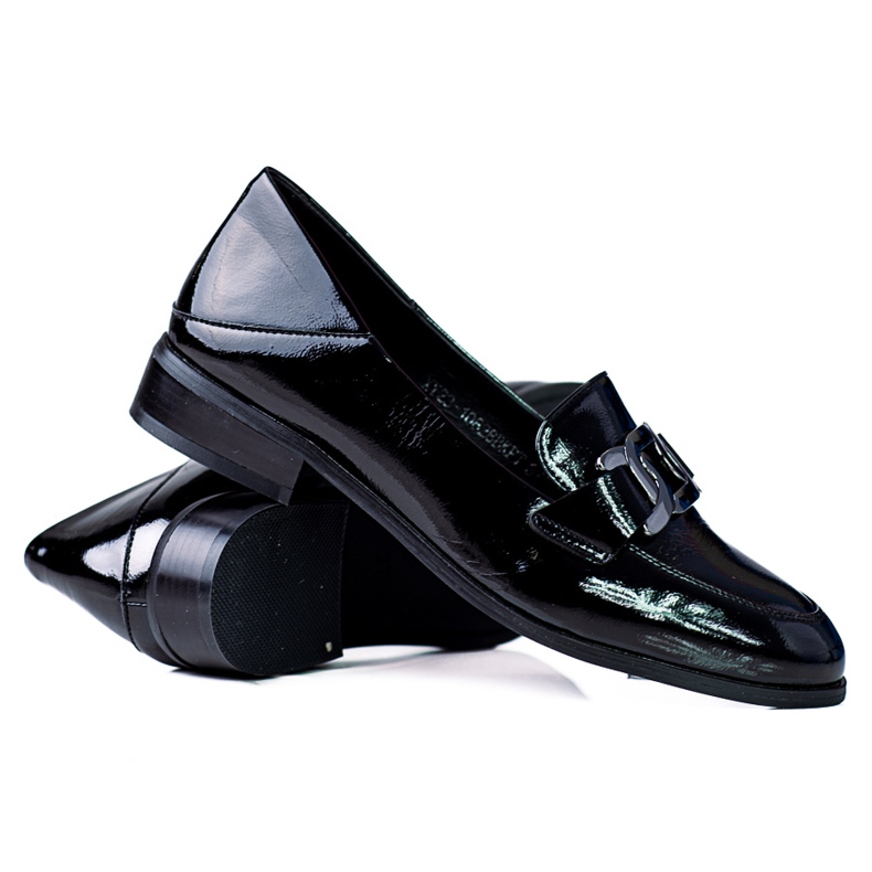 Classico mocassino da donna con catena Vinceza nero
