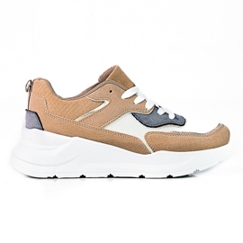 Comode sneakers da donna Shelovet su una spessa piattaforma beige marrone