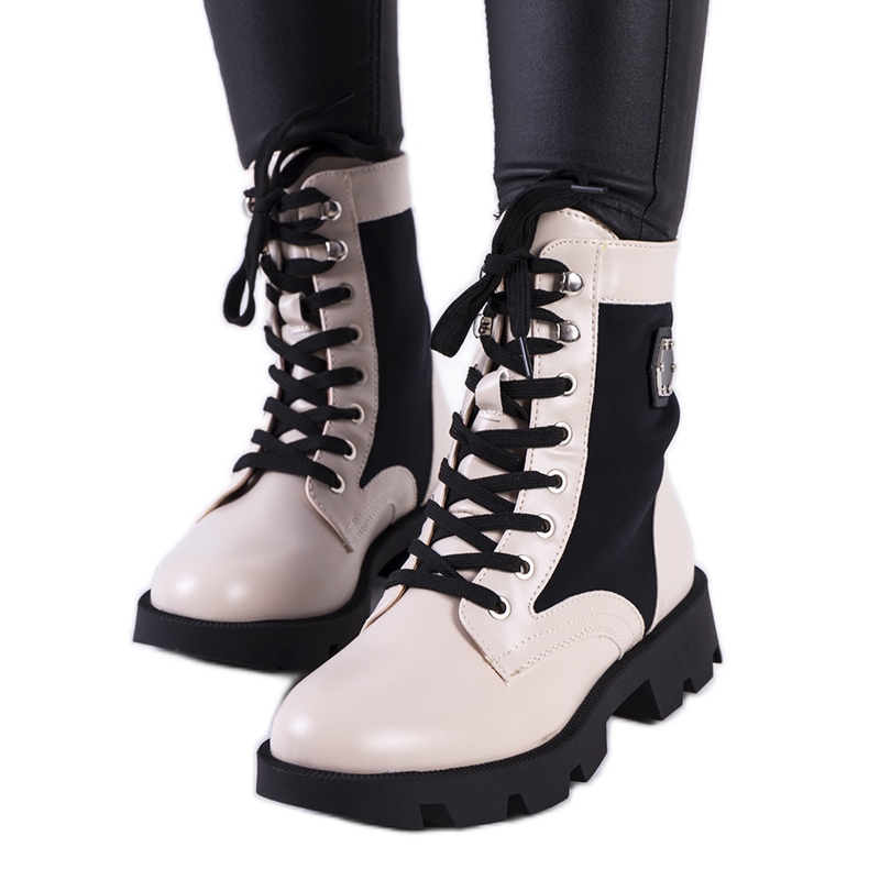 Stivali beige di Keld nero