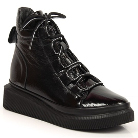 Stivali da donna isolati in pelle laccata Artiker HBH36 nero