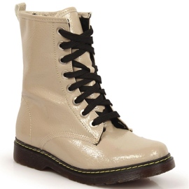 Stivali laccati caldi Kornecki Jr. KOR6017B beige
