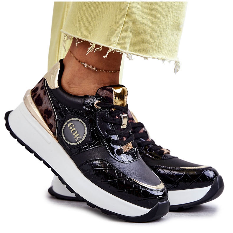 Scarpe sportive da donna con zeppa GOE KK2N4085 nere marrone nero d'oro