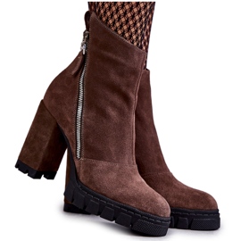 Stivali in pelle scamosciata alla moda sul tacco alto Laura Messi 2509 marrone