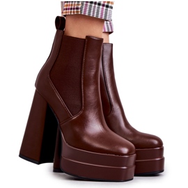 Stivali da donna in ecopelle su tacco massiccio Brown Jones marrone