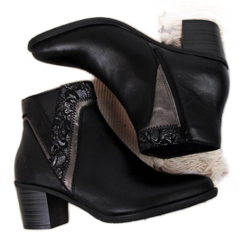 Stivali da donna in pelle sul post nero Rieker Y2063-00