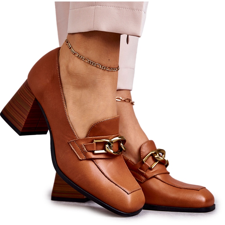 Décolleté In Pelle Con Catena Laura Messi 2514 Camel marrone