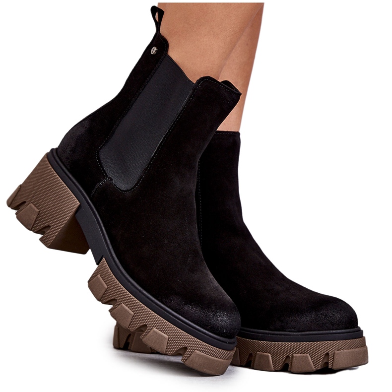 Stivali con plateau in pelle scamosciata da donna neri Hilde nero