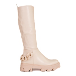 Stivali beige da donna su una spessa suola Shelovet