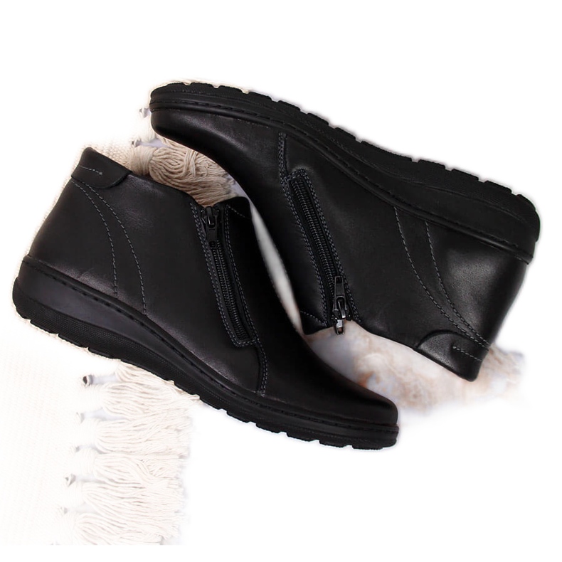 Comodi stivali in pelle nera Helios 642 nero