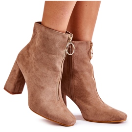 PG1 Stivali In Pelle Scamosciata Sul Tacco Alto Con Una Cerniera Decorativa Beige Lisette marrone