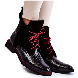 PA2 Stivaletti in pelle di coccodrillo con motivo Cheyenne nero e rosso