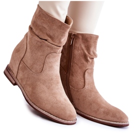 S.Barski Stivali alla moda in pelle scamosciata su una zeppa nascosta Beige Finney