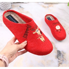 Comode ciabatte da donna con renna e pupazzo di neve Panto Fino KK267037 rosso