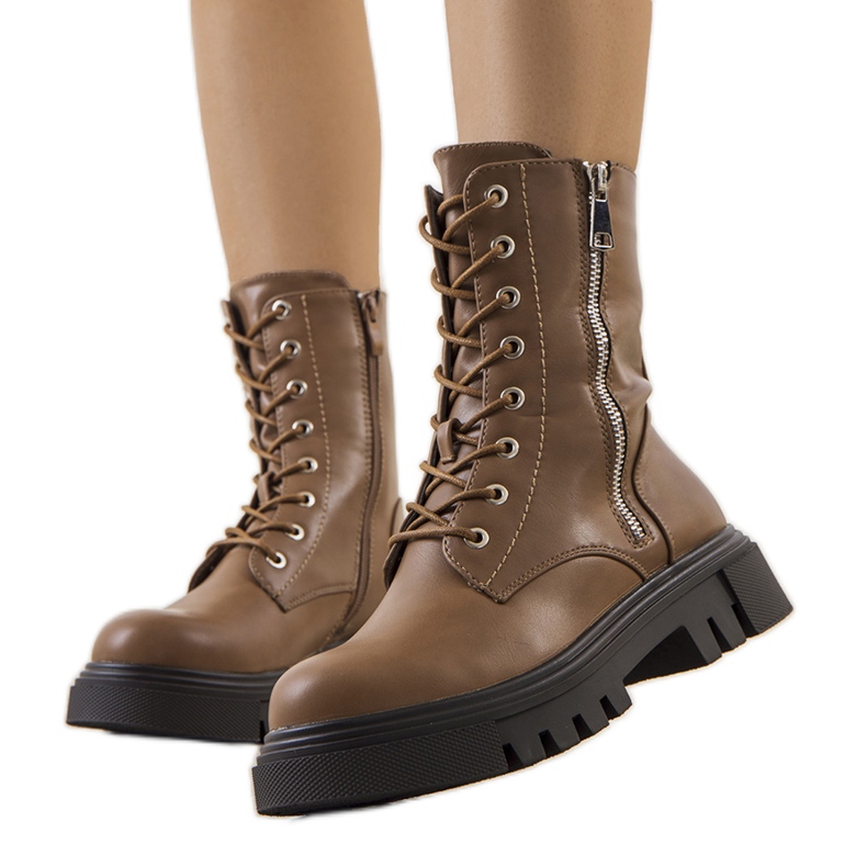 Stivali beige scuro di Enoksen