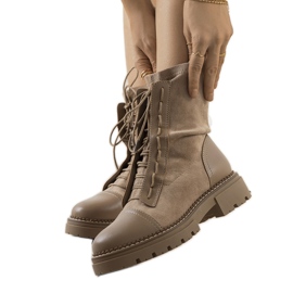 Stivali marroni con tomaia Asela flessibile beige