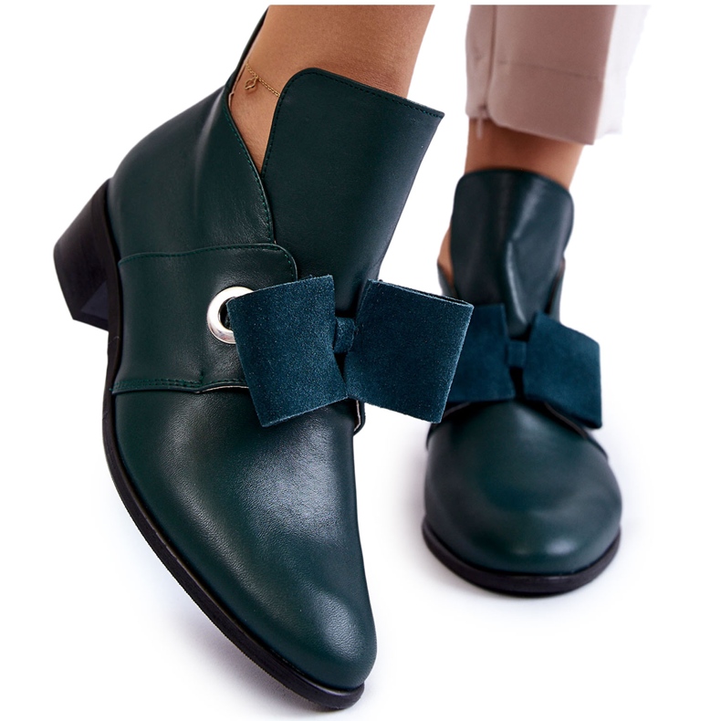 Scarpe in pelle con fiocco in camoscio, verde