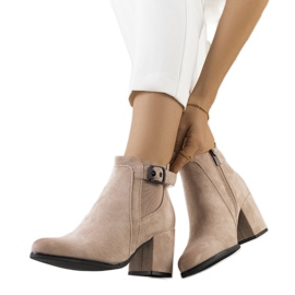 Stivaletti beige