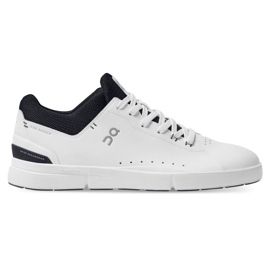 On Running Sulle scarpe Roger Advantage 4899457 bianco