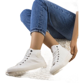 Sneakers bianche isolate Big Star GG274108 bianca