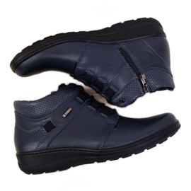 Stivali in pelle isolati Helios W H521B blu navy