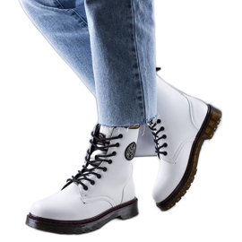 Stivali bianchi isolati LCJ-22-31-1439L Lee Cooper bianca