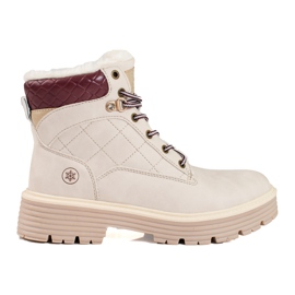 Trapper da donna isolati con pelliccia di shelovet beige