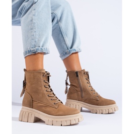 Stivali da donna in suede sulla piattaforma T.SOKOLSKI beige marrone