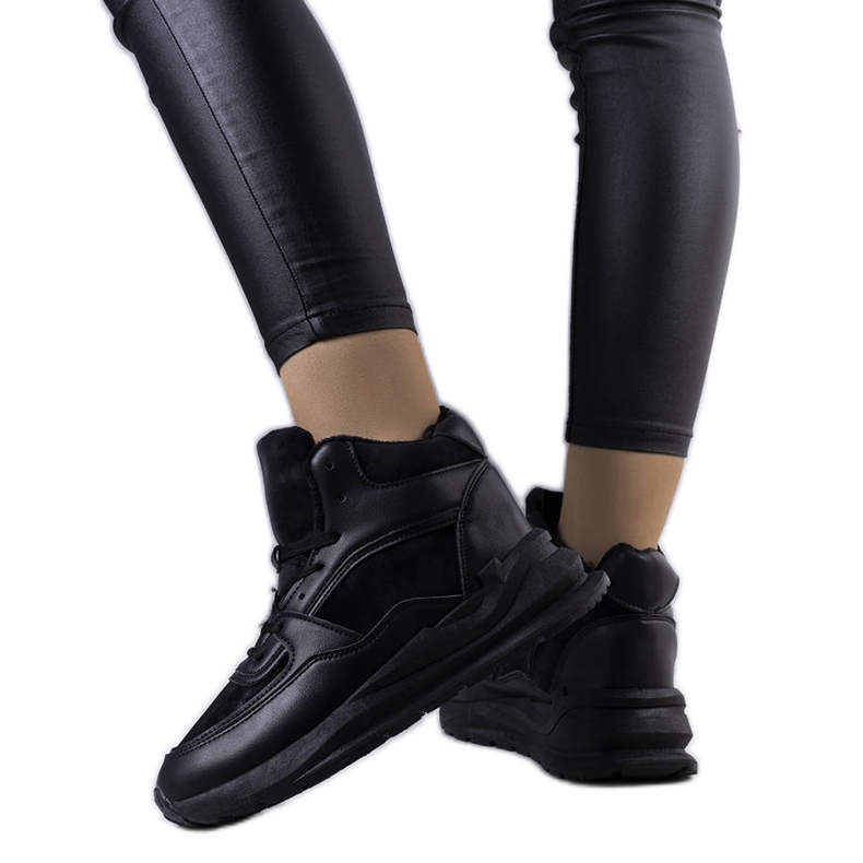 BM Sneakers nere isolate di Malvern nero