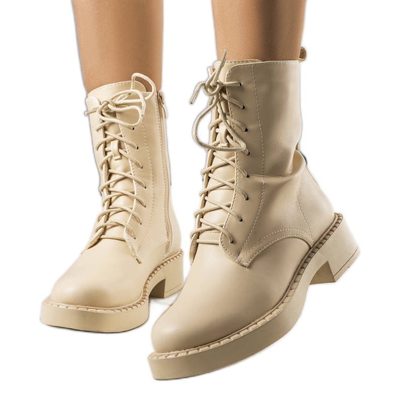 Stivali imbottiti beige di Ildar