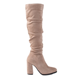 Stivali tacco alto Shelovet da donna realizzati in camoscio ecologico beige