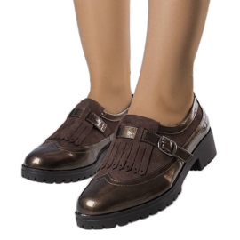 PA1 Scarpe in vernice marrone di Eliers