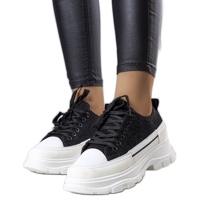 Sneakers nere con suola alta di Callani nero
